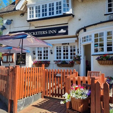 The Cricketers Inn Martyr Worthy Extérieur photo